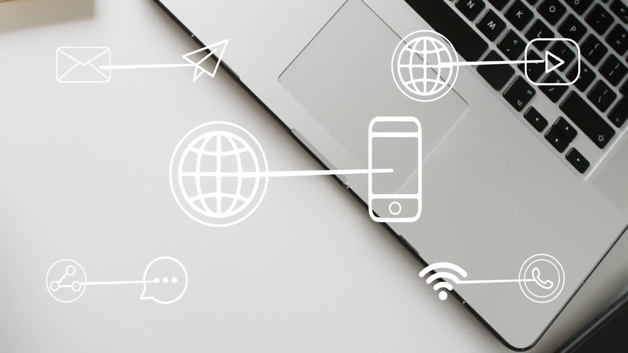 animación de iconos y procesamiento de datos a través de una computadora portátil.