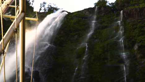 nueva zelanda stirling falls increíble lugar famoso para explorador aventurero viajero