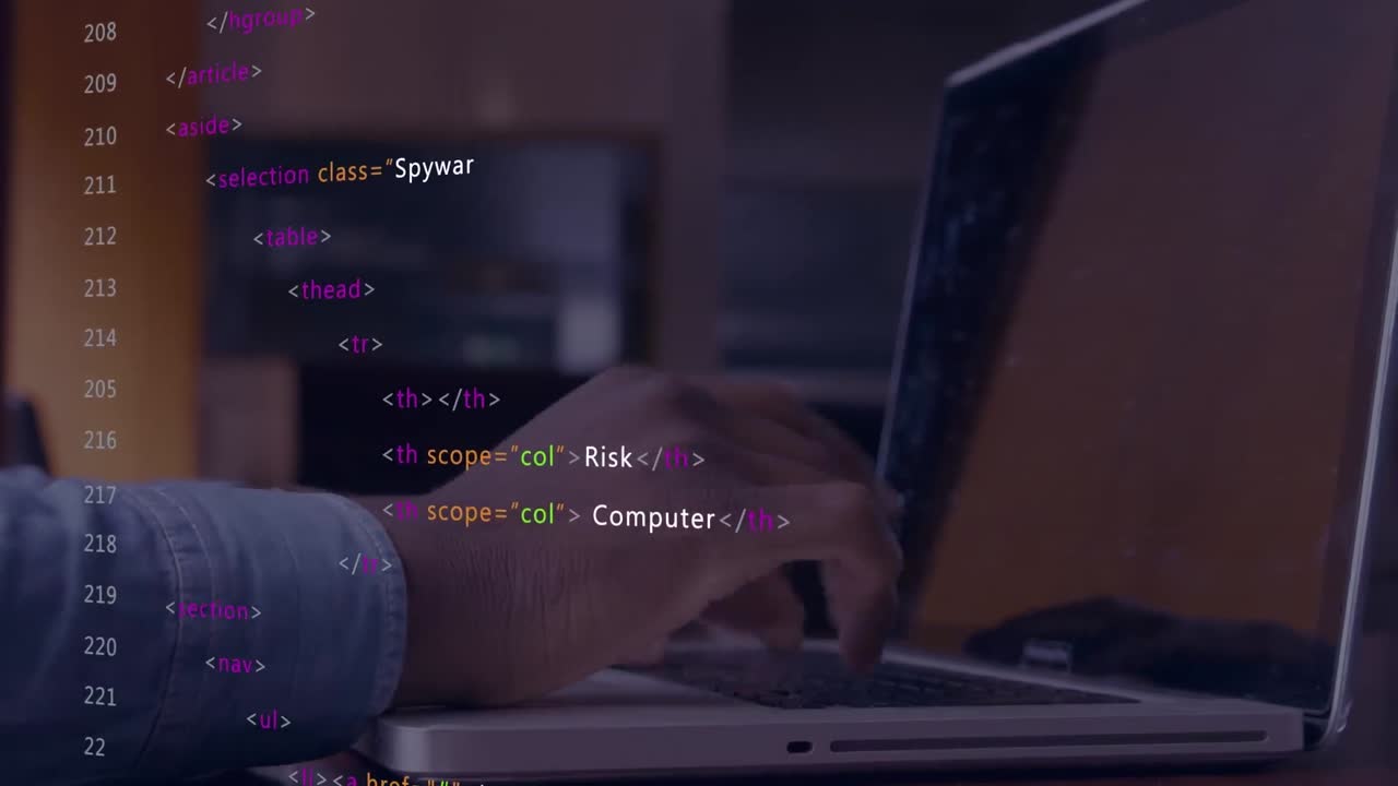 animación del procesamiento de datos sobre el hombre de negocios caucásico usando computadora