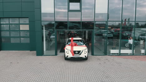new car gift delivery at dealership