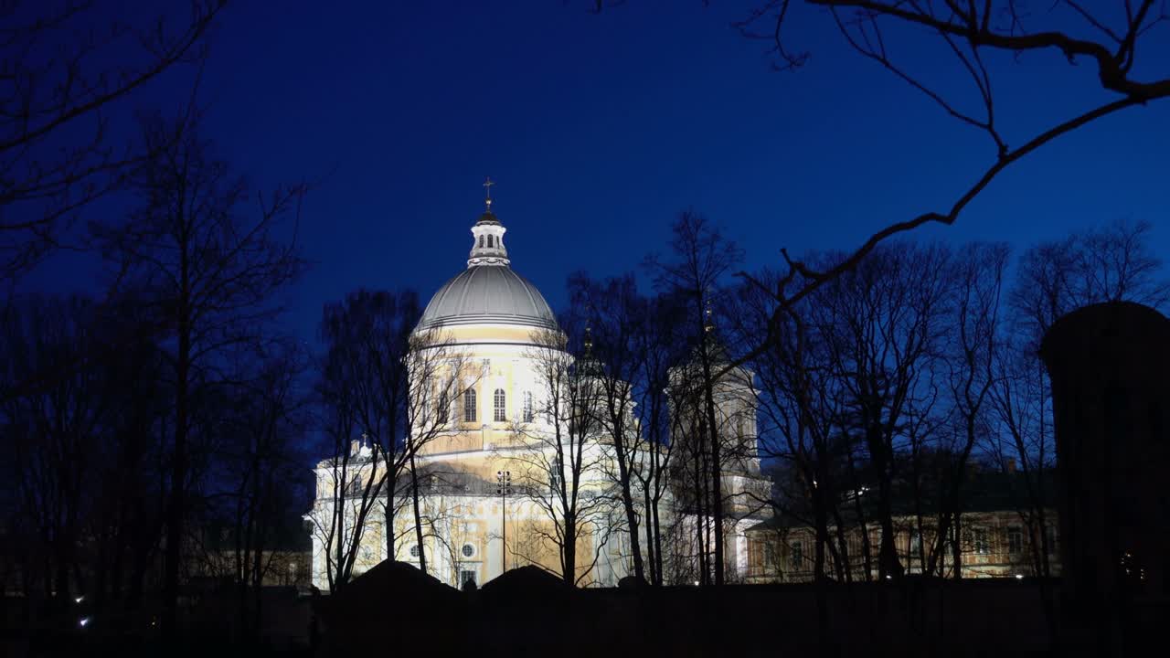 성 알렉산더 네프스키 수도원 (saint alexander nevsky lavra) 은 러시아 상트페테르부르크에 있는 수도원이다.