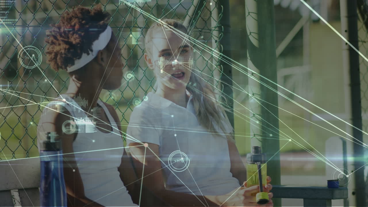 animación de la red de conexiones con procesamiento de datos sobre diversas personas jugando al tenis