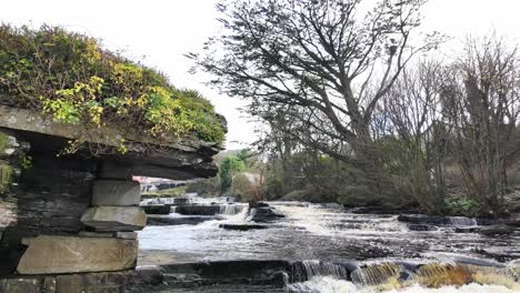 Las-Cataratas-Caminan-Ennistymon-Co