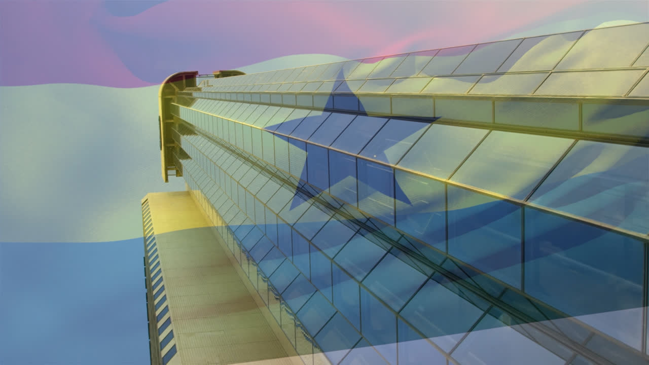 animación de la bandera de ghana sobre los edificios de oficinas