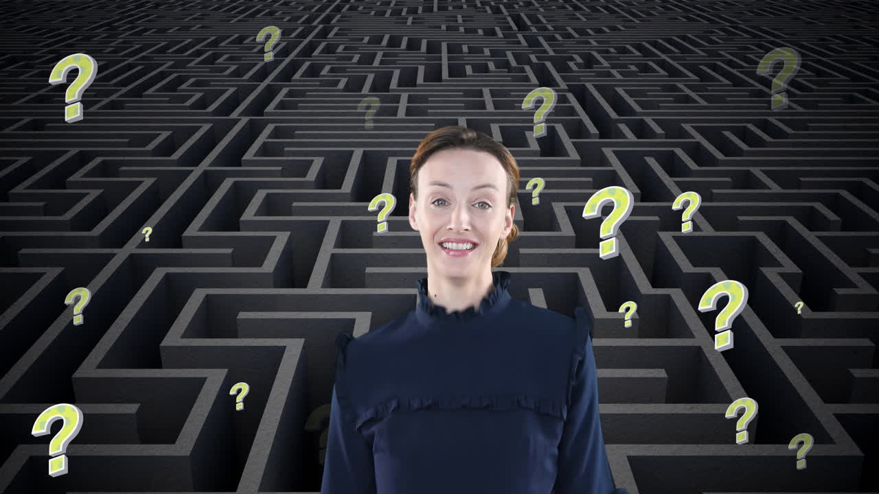 animación de una mujer caucásica incierta y signos de interrogación amarillos moviéndose sobre el laberinto gris