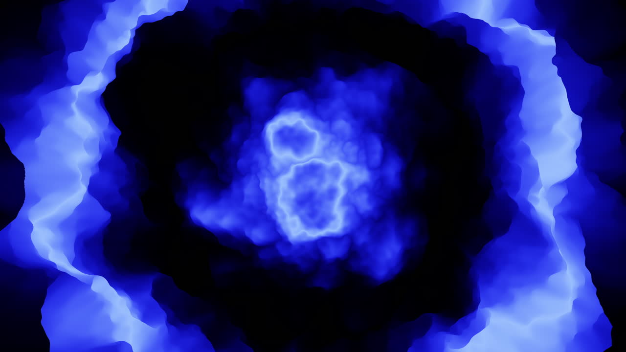 Nuvole temporalesche blu attorcigliate su cielo nero