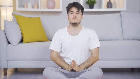 Athlete-man-meditating.