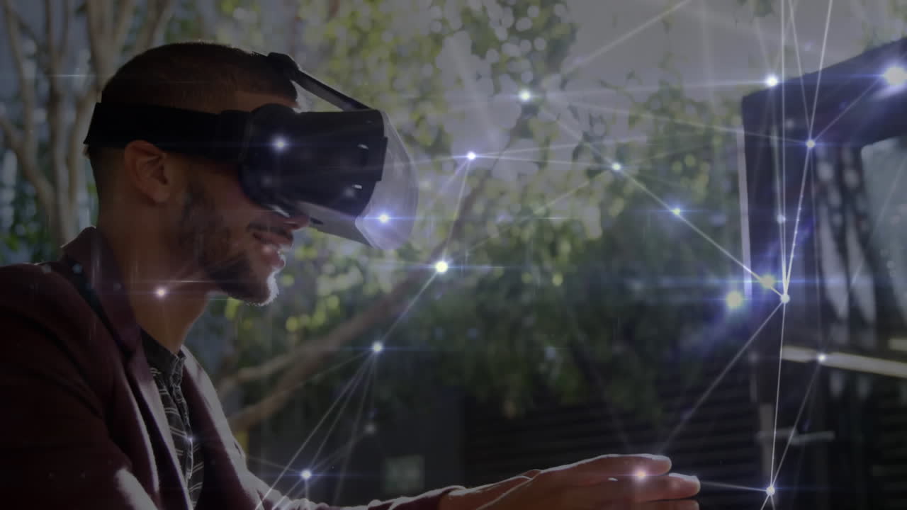 animación de la red de conexiones sobre el hombre de negocios que usa auriculares vr