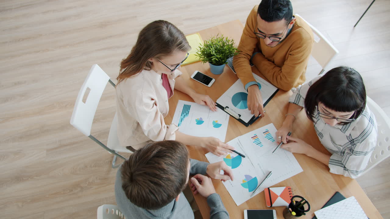 reunión del equipo de negocios