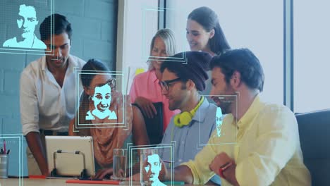 animación de fotos biométricas y procesamiento de datos sobre personas de negocios que trabajan en la oficina