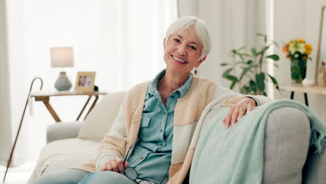 Happy,-senior-woman-and-relax-on-sofa-in-nursing