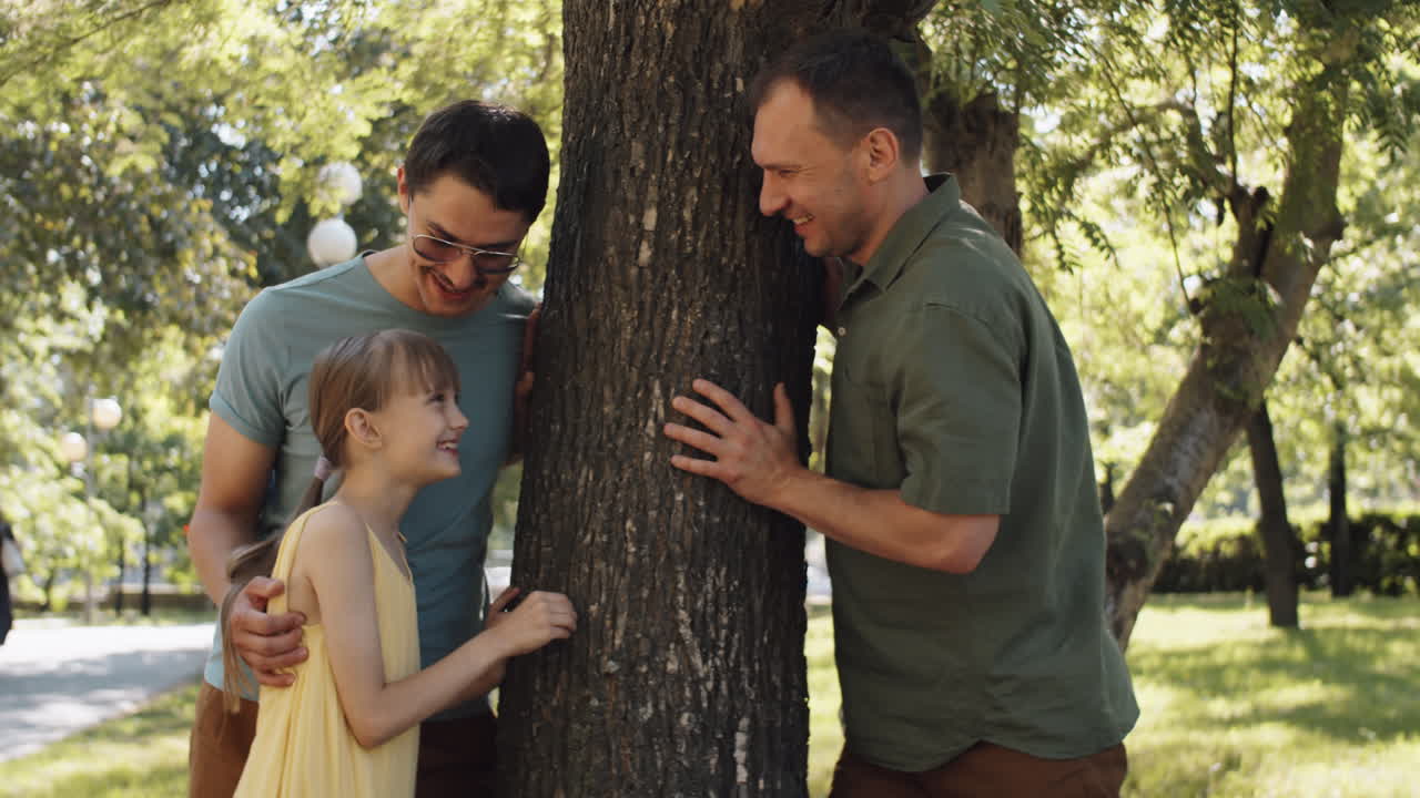 행복한 lgbt 가족 야외