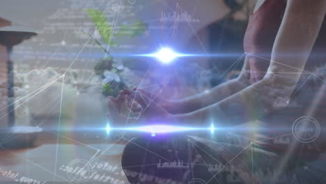 animación del procesamiento de datos y luz brillante sobre una mujer haciendo yoga
