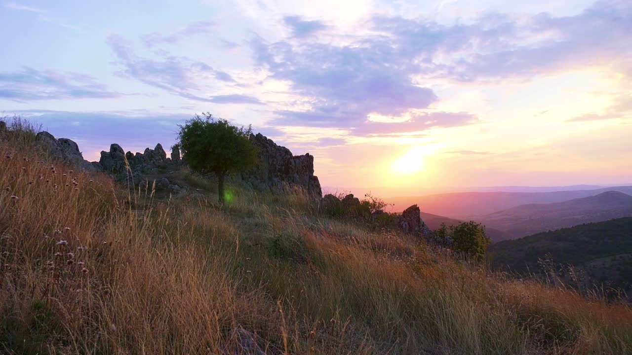 Красивый пейзаж в горах