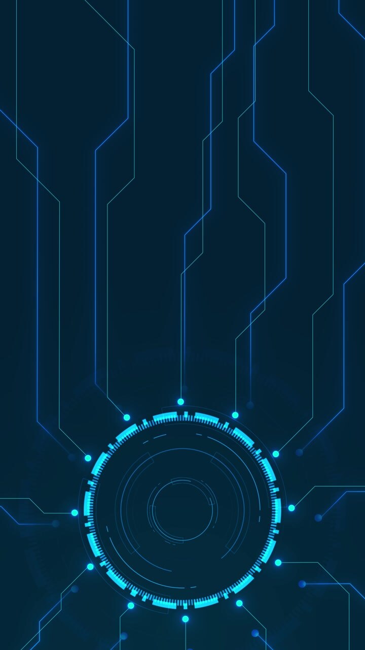 Sfondo blu circolare di interfaccia tecnologica con anello HUD sinistro, linee di circuito connesse, spazio per il testo scuro.