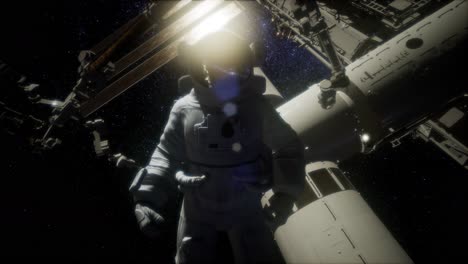 astronauta fuera de la estación espacial internacional en una caminata espacial