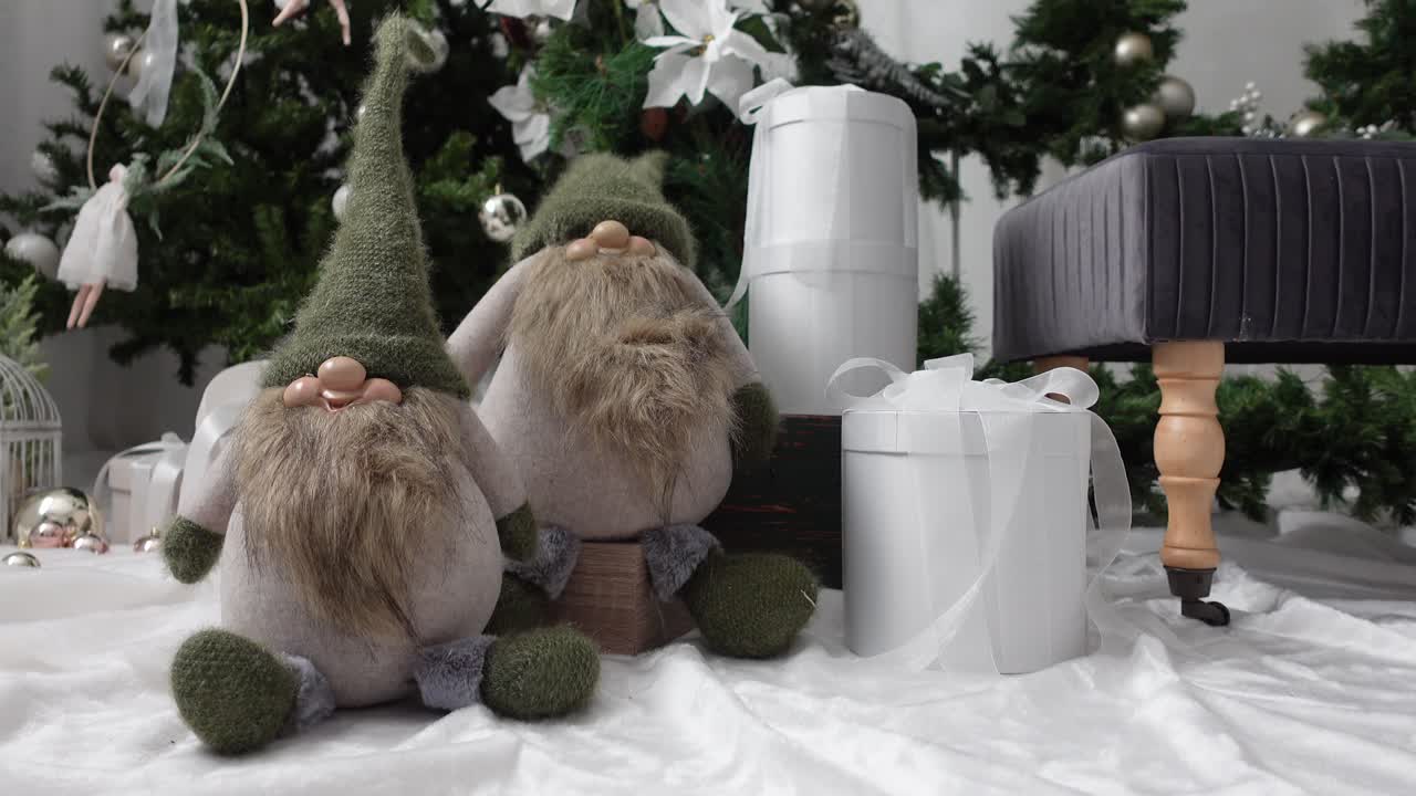 Christmas Background Copy Space, Christmas Background With Toys And Ornaments