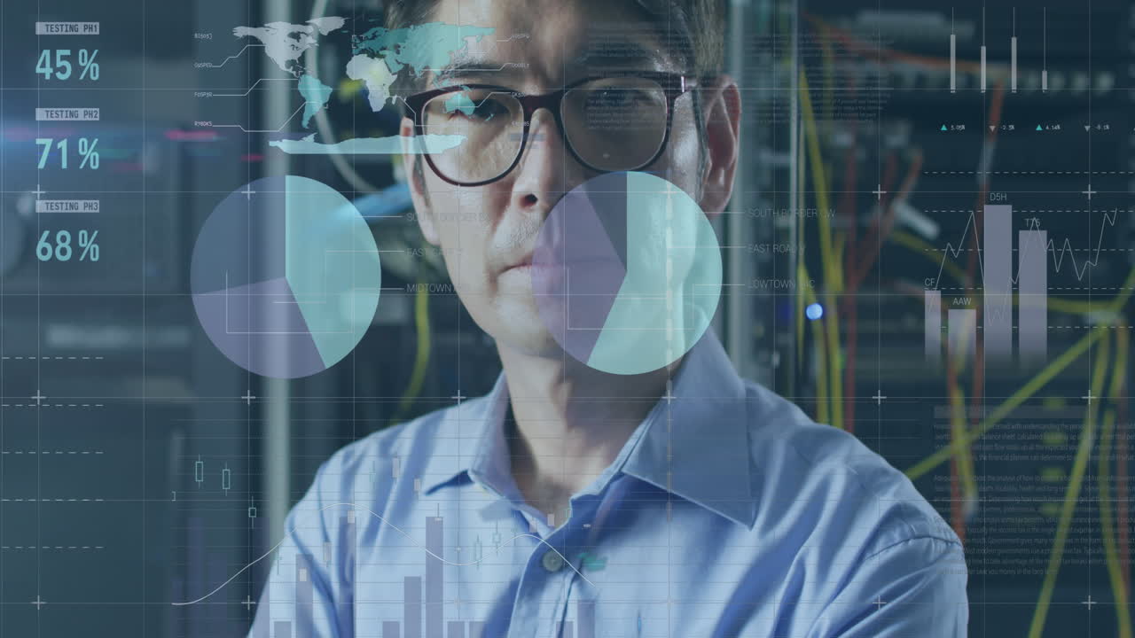 컴퓨터 서버에 의해 아시아 남성 it 엔지니어의 초상화에 대한 데이터의 애니메이션