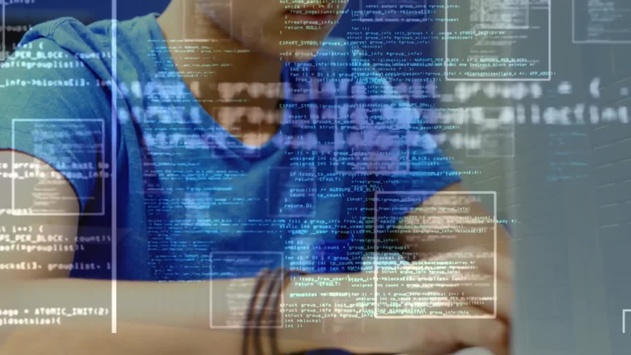 animación de procesamiento de datos digitales sobre un escolar caucásico usando una computadora portátil