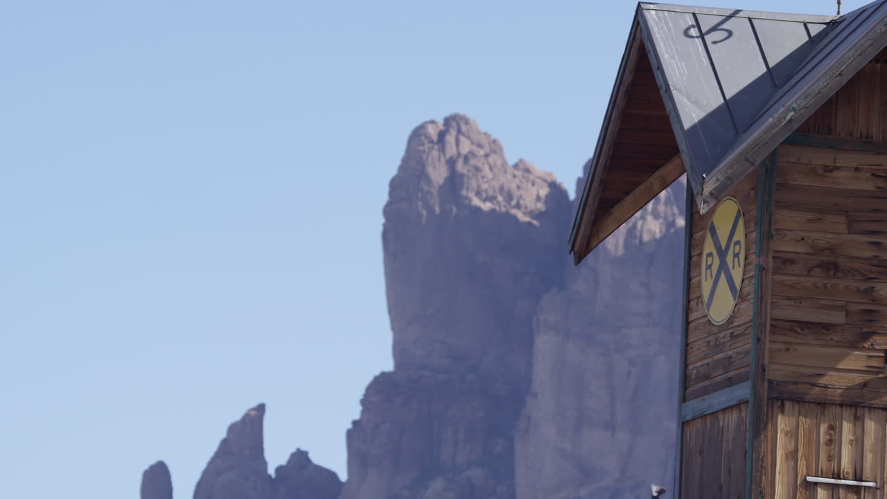 old west rail road pan para firmar en la construcción de la ciudad fantasma