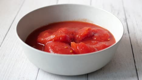 preparación de la salsa de tomate
