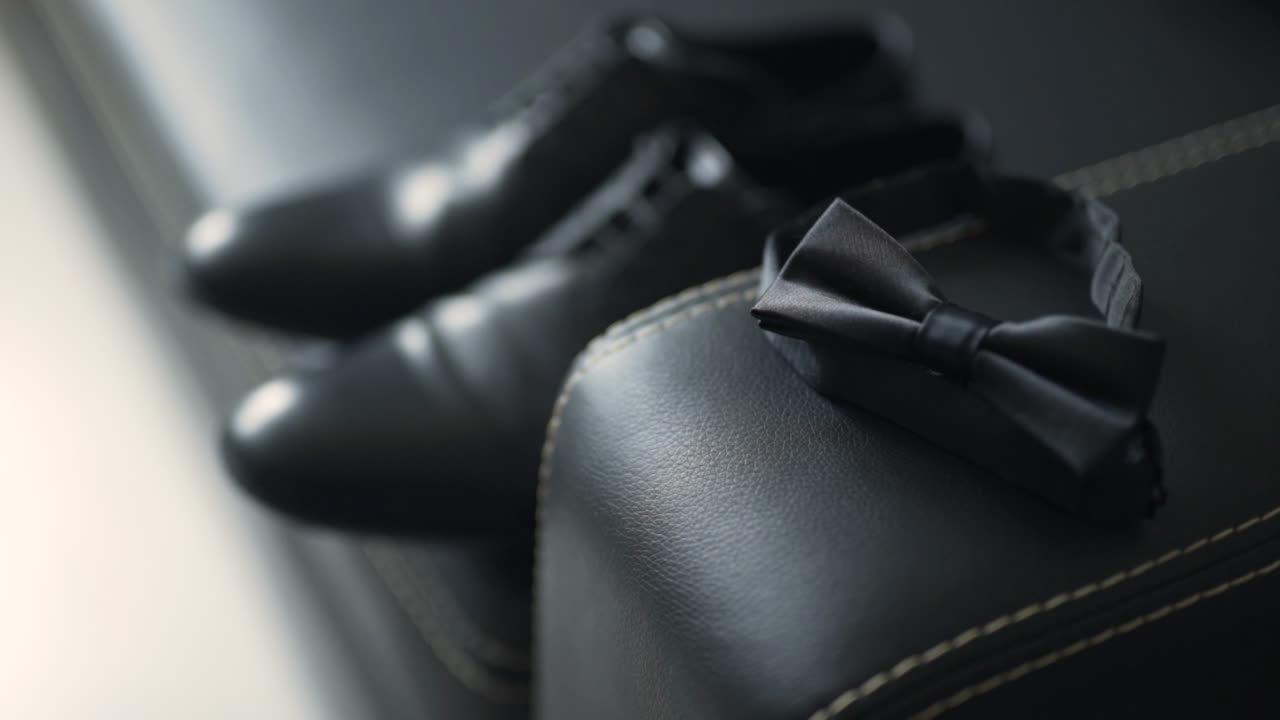 Close-up of Red Blooming Flowers in Vase