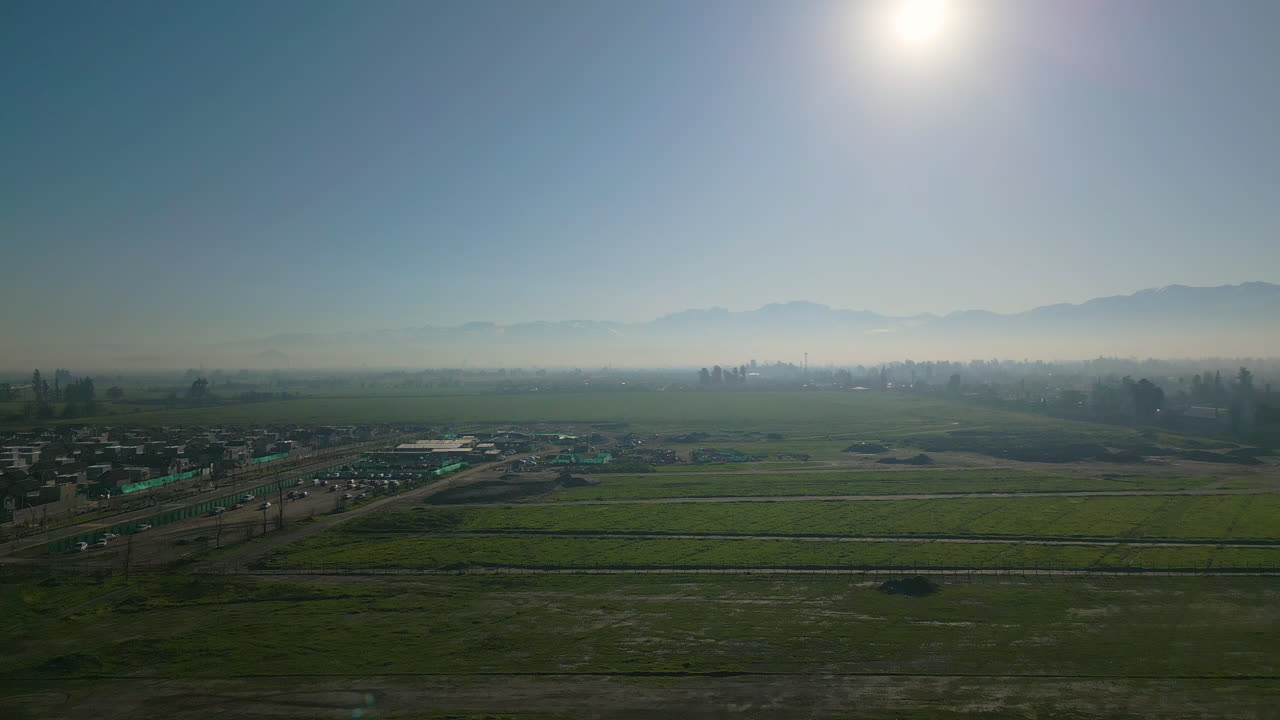 칠레 산티아고 파드레 후타도 시의 거리와 주택