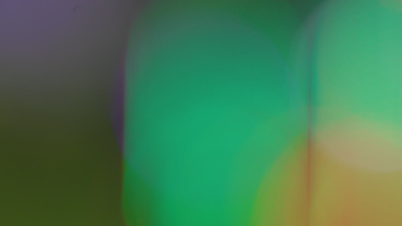 luces fuera de foco luces coloridas en la feria