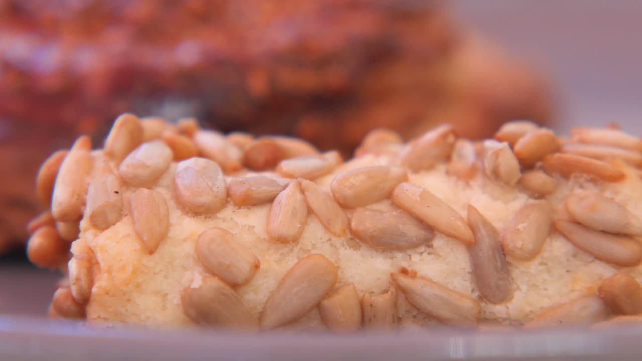 Cookie with sunflower seeds