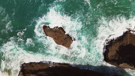 Este-Impresionante-Metraje-Muestra-El-Poder-Y-La-Belleza-De-La-Naturaleza,-Un-Recordatorio-De-Su-Inmensa-Fuerza-Y-Majestuosidad