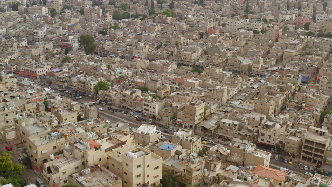 Ripresa aerea con drone su Amman - Giordania, giugno 2019
