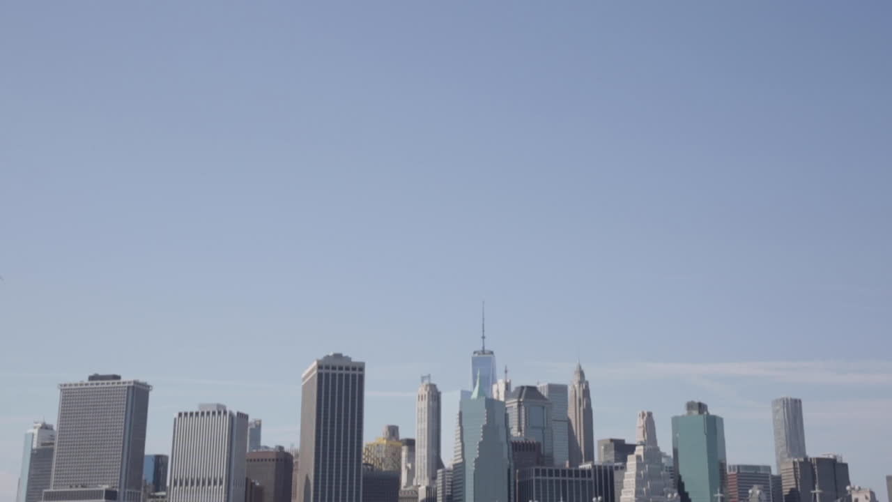 Paisagem Urbana do Centro com o Horizonte Contra um Céu Azul Claro, Lower Manhattan, One World Trade Center Freedom Tower