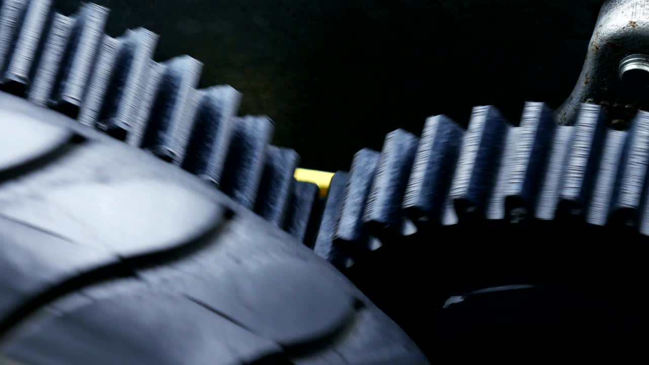 로프웨이 기계실에 있는 산업 기계