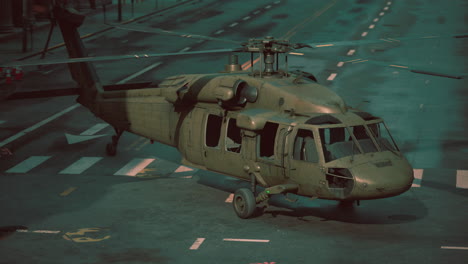 Helicóptero-Militar-En-Gran-Ciudad