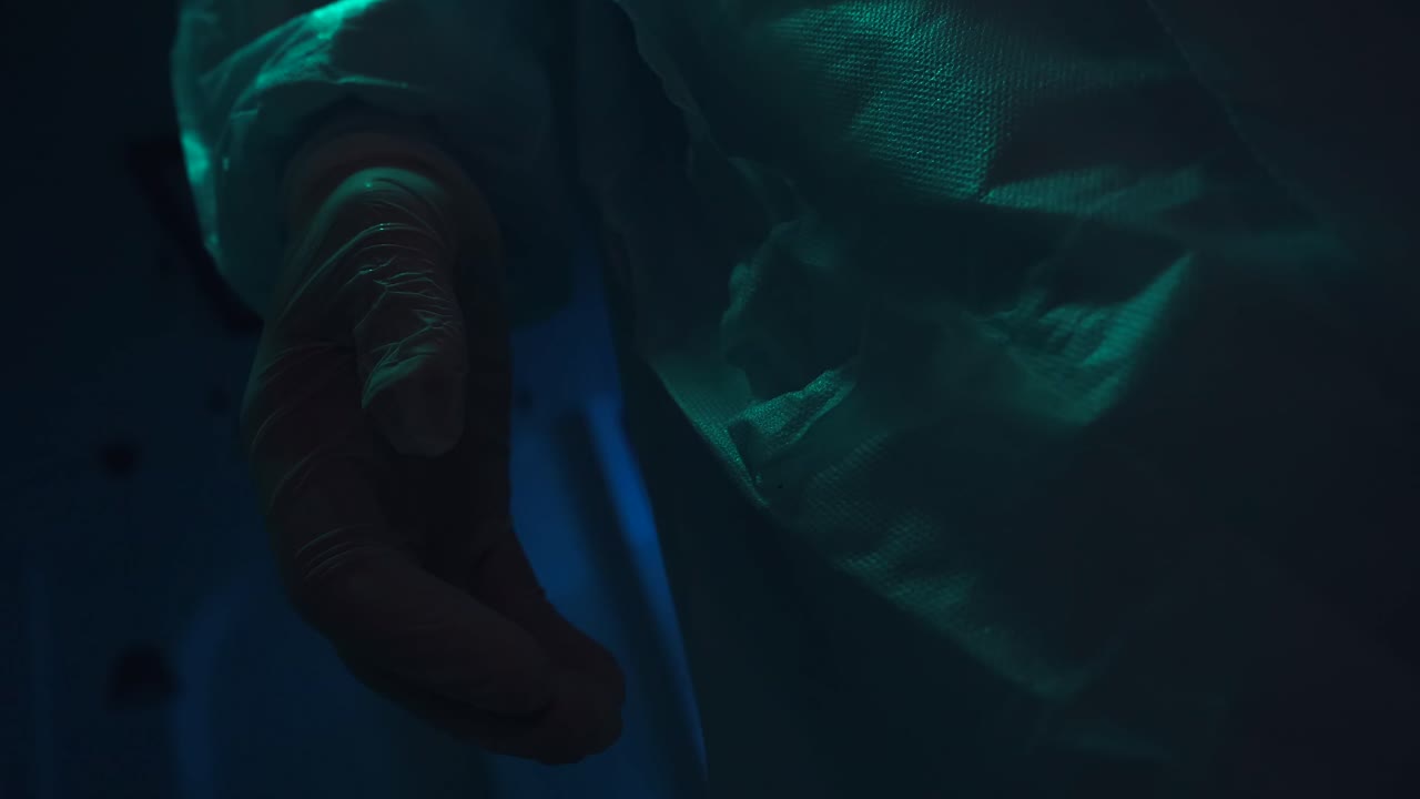 profesional médico de la mano en el guante