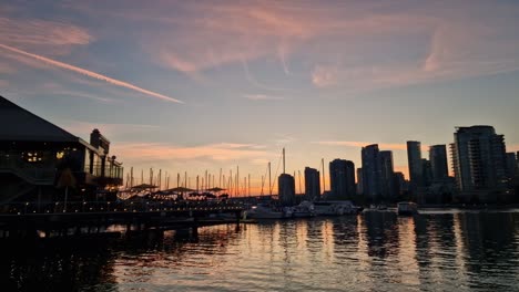 Evening-marina-port-in-English-Bay,-Canada