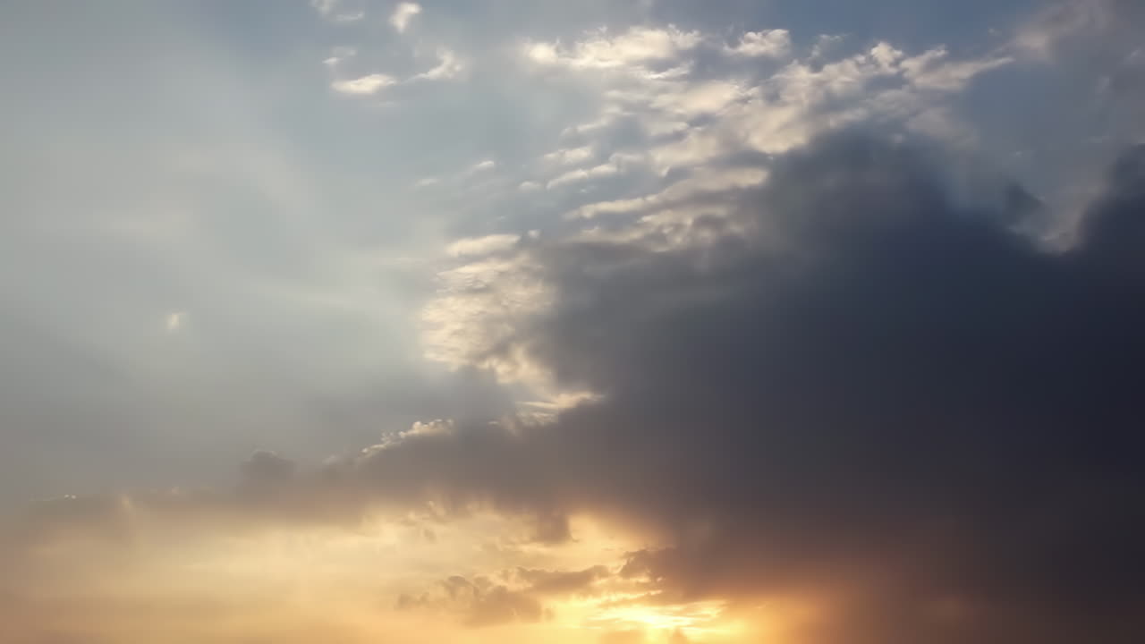 Dramatic Sunset Cloudscape