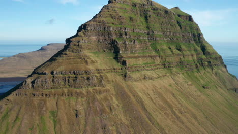 Kirkjufell-Mountain