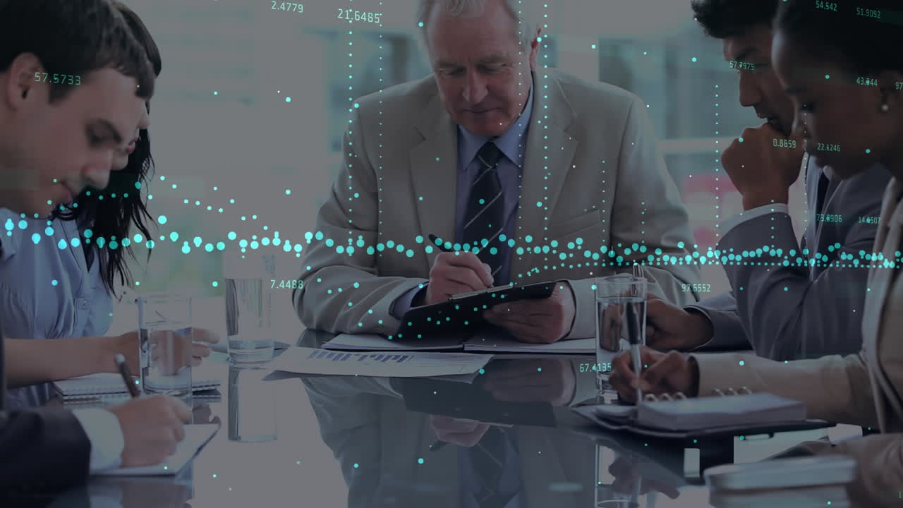 Animation af finansiel databehandling over en mangfoldig gruppe af forretningsfolk