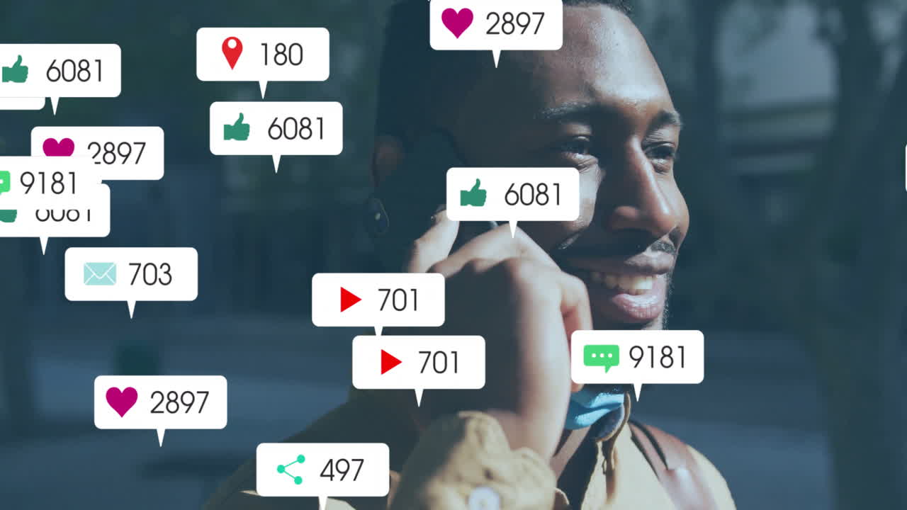 animación de notificaciones de redes sociales sobre un feliz hombre afroamericano hablando en su teléfono inteligente