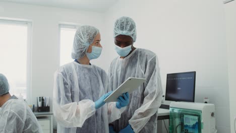 medical team discussing patient care