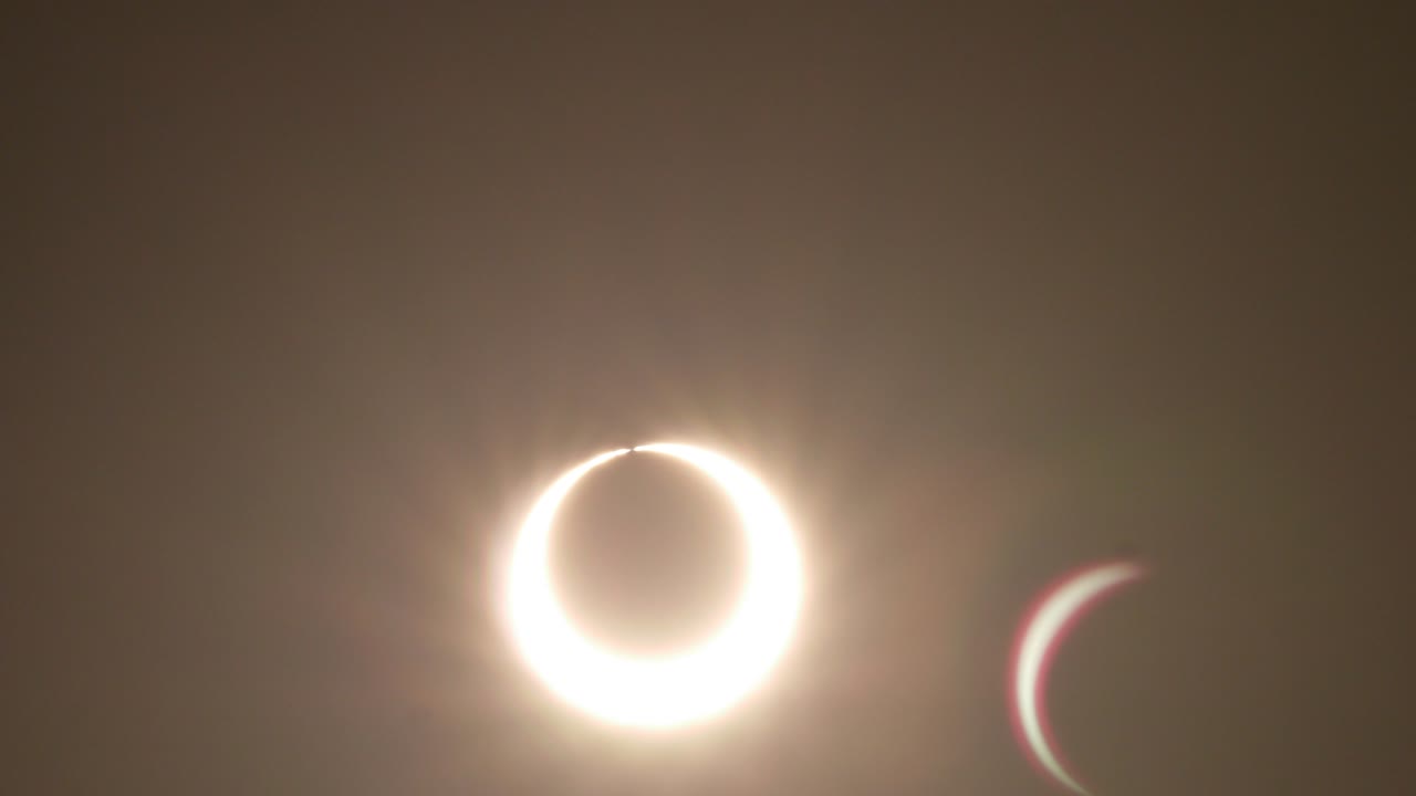 원형 태양 일식