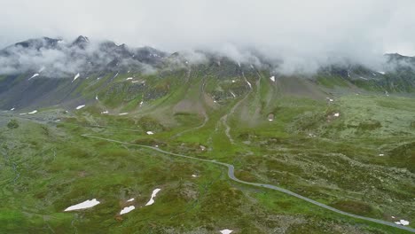 플루엘라 패스 (flüela pass) 를 공중에서 볼 수 있다.