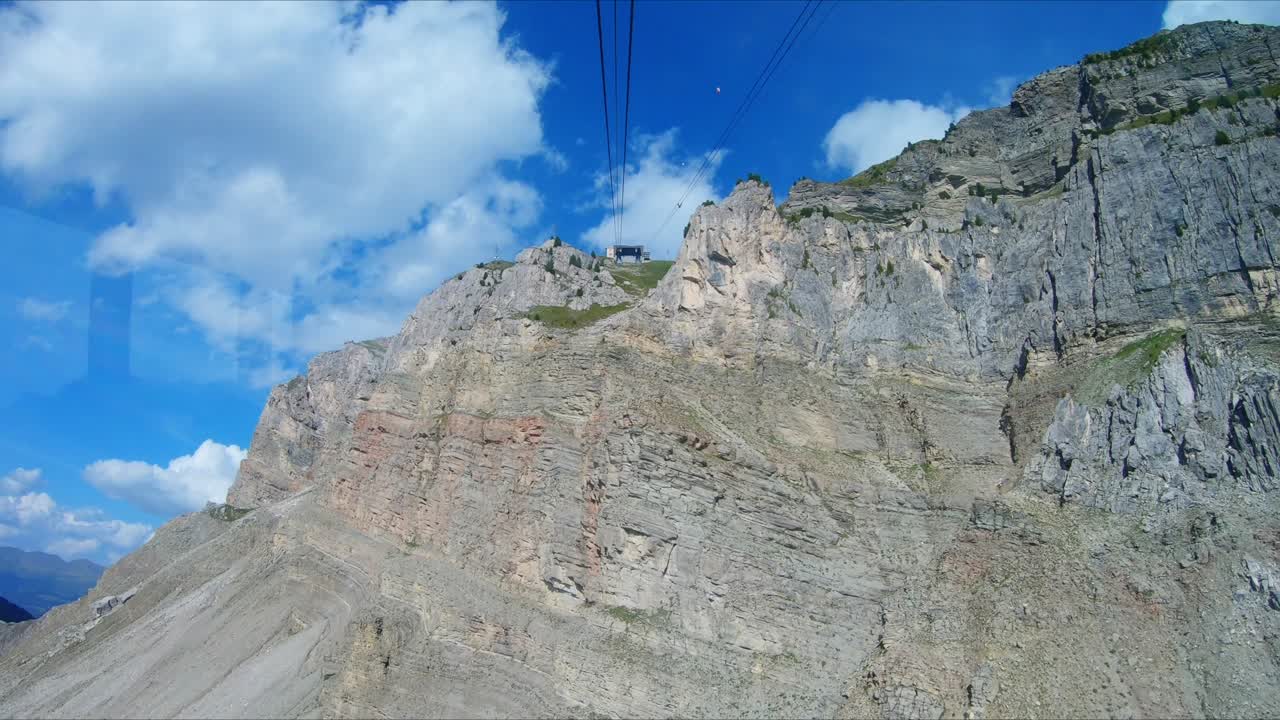 cable car going down from the seceda dolomites