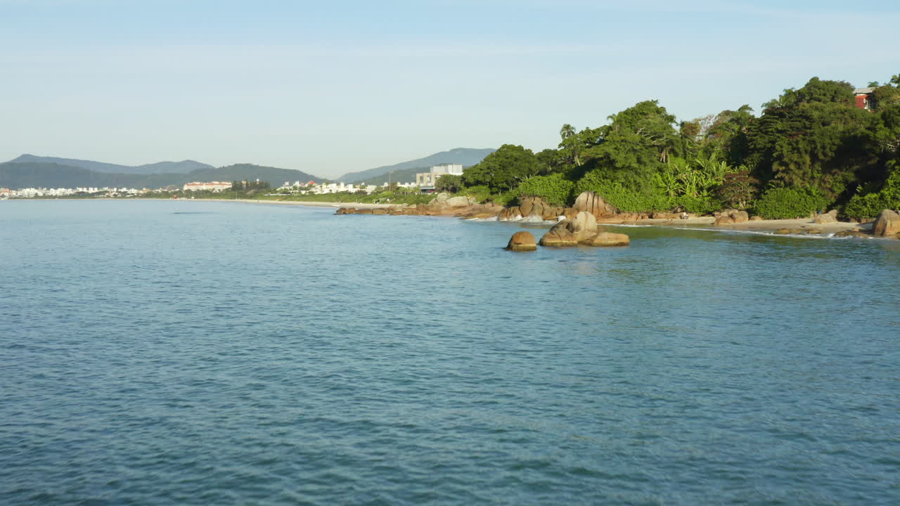 jurere internacional 해변, 산타 카타리나, 브라질의 공중 무인 항공기보기