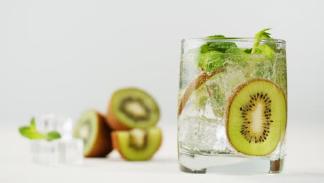 kiwi mint sparkling drink
