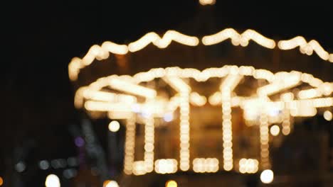 brillantes abstractas de colores desenfocadas luces de navidad, 4k