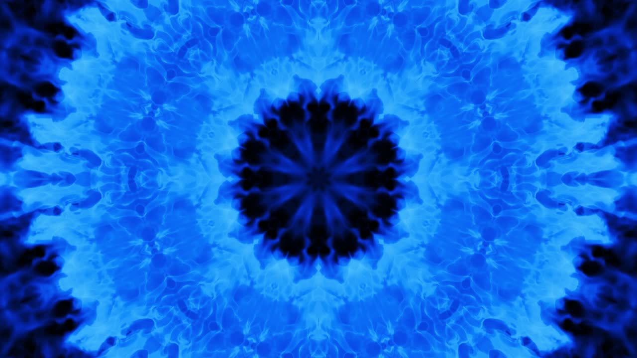 fuego con llamas azules sobre un fondo negro. llama de fuego ardiente. flujo de fuego abstracto es caleidoscopio. budismo flor de mandala, kaleido. azul ardiente brillante. fuego fuerte. campos ardientes. bucle 4k