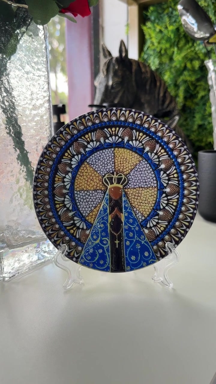 Prato Decorativo Pintado à Mão com Nossa Senhora Aparecida