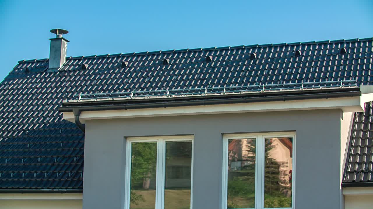 diapositiva de la hermosa parte superior residencial de la casa moderna